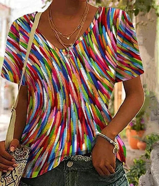 Fashionable top with a colorful pattern in lightweight fabric - Women