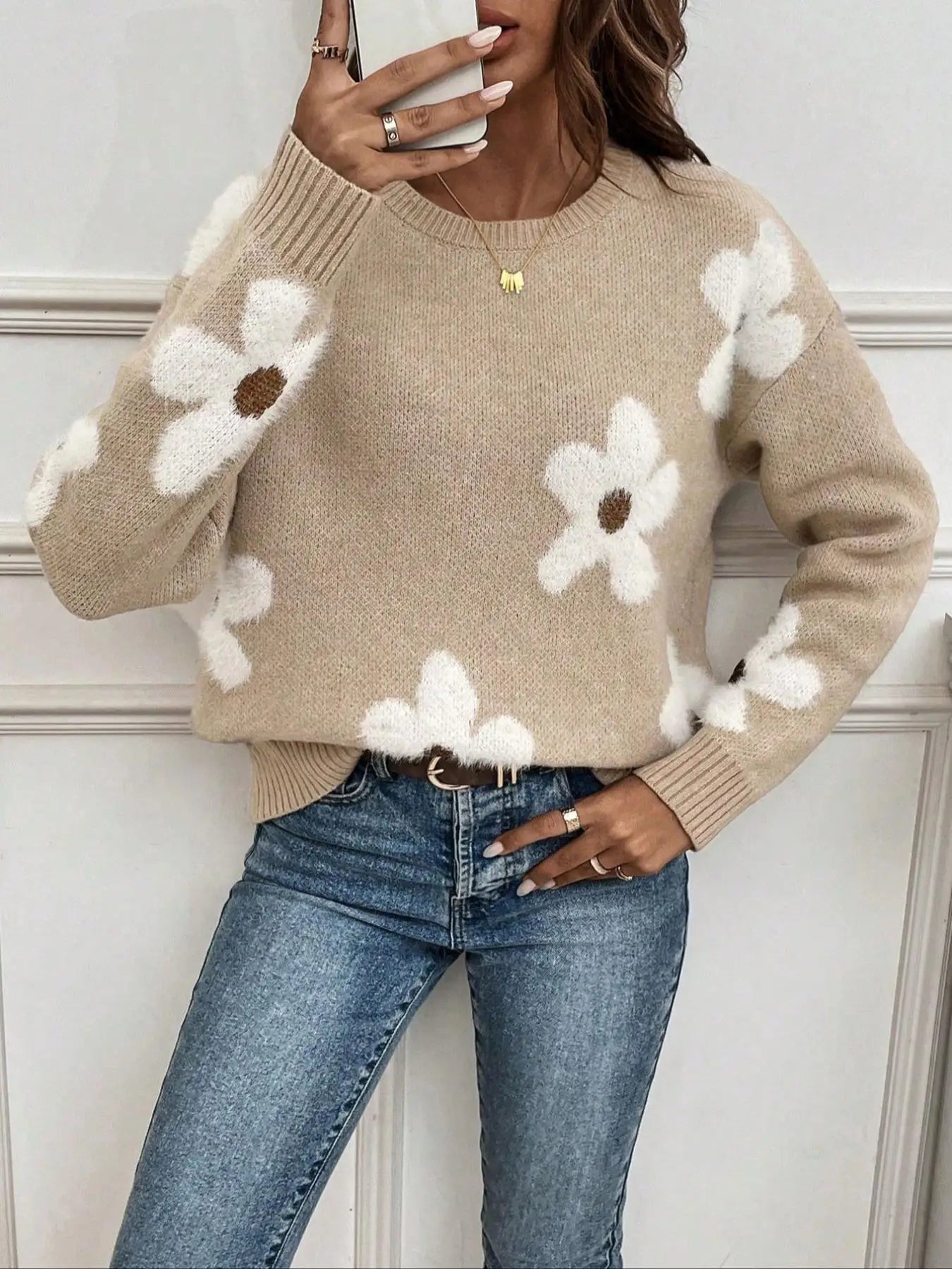 Women's Round Neck Knit Floral Sweater