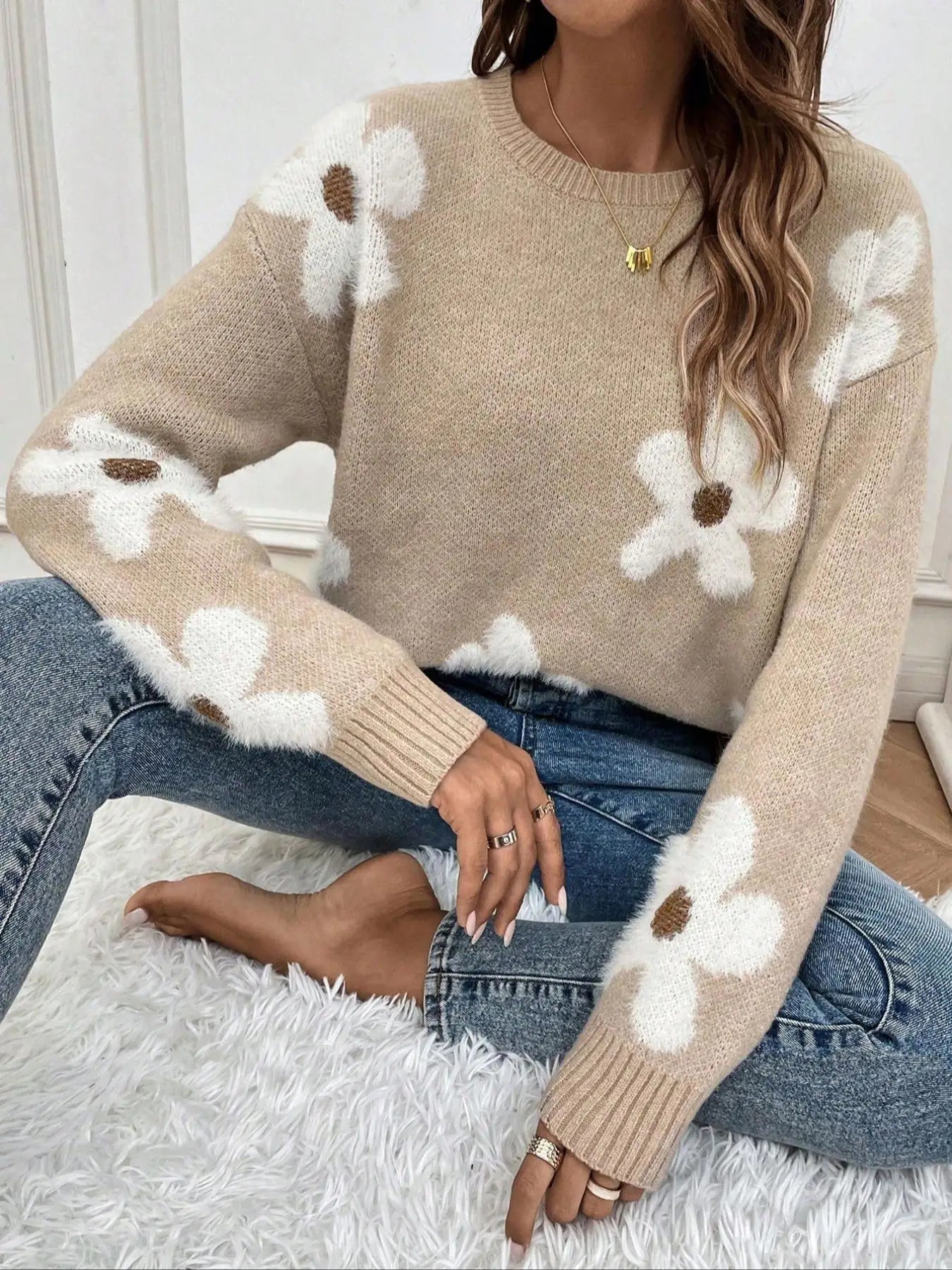 Women's Round Neck Knit Floral Sweater